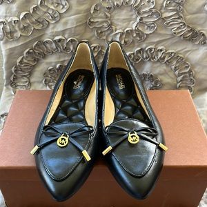 Black Michael Kors flats